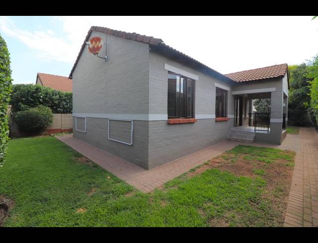 2 BEDROOM HOUSE FOR SALE IN WATERFORD ESTATE